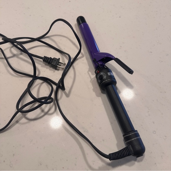 Hot Tools Pro Artist Nano Ceramic Curling Iron 1” Barrel NWOB - Picture 2 of 3